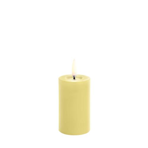 Uyuni Echtwachs-LED-Stumpenkerze mit Wachsspiegel Wheat Yellow Smooth 7,5 cm