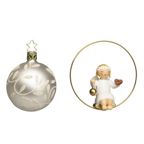 Wendt & Kühn Christbaumengel im Ring mit Lebkuchenherz und Kugel Silber 5226/6312/2silber
